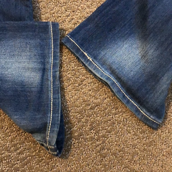 Day Trip Leo Boot Cut Jeans - Picture 6 of 15